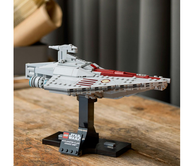 LEGO Star Wars 75404 Krążownik szturmowy typu  Acclamator - 1284231 - zdjęcie 11